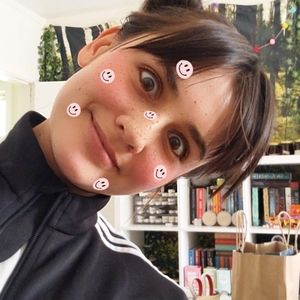 Meet your Posher, Janzy